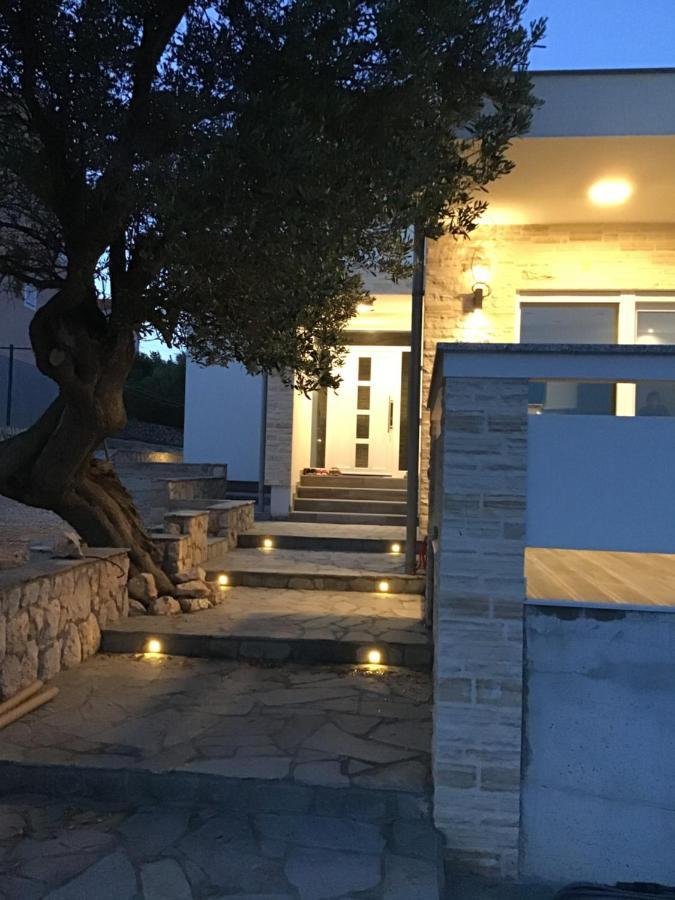 לון Moderner Bungalow Mit Meerblick מראה חיצוני תמונה