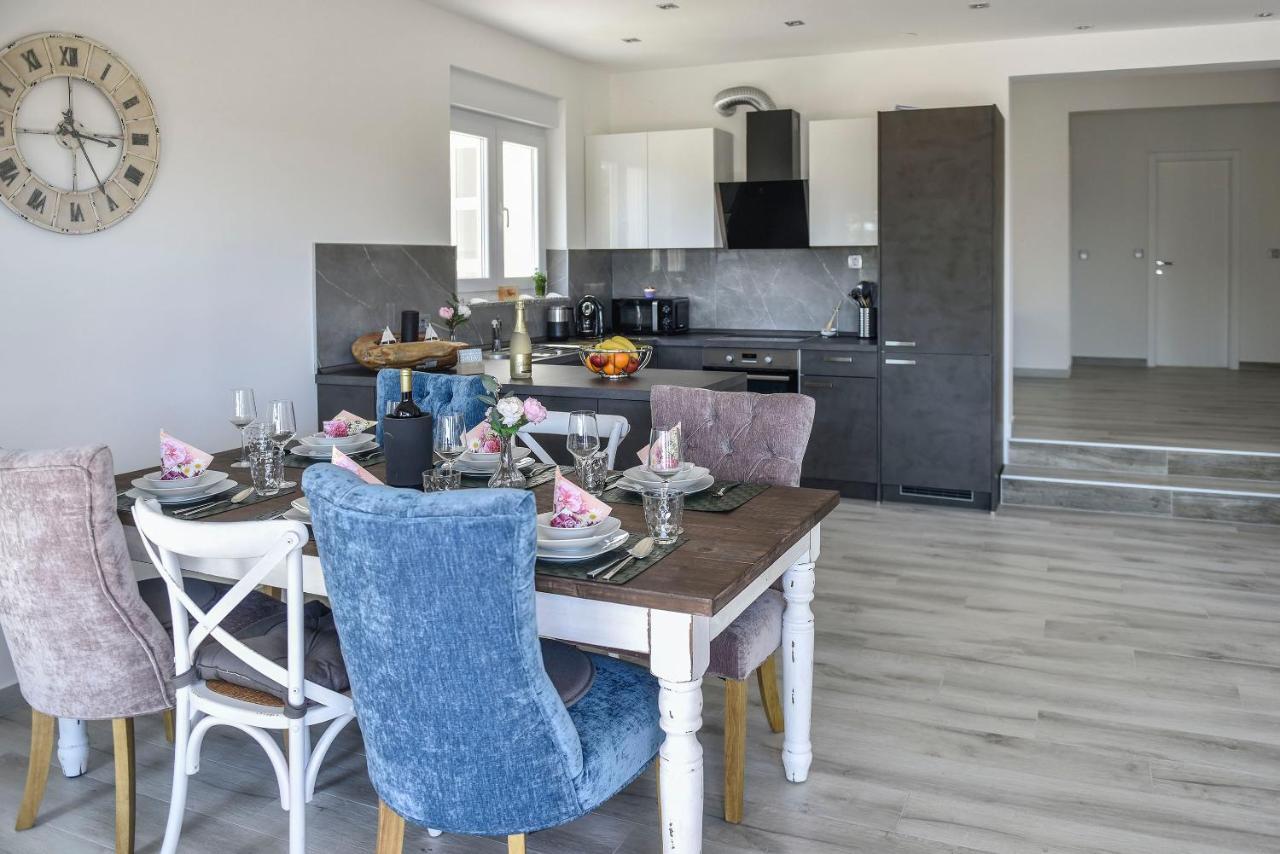 לון Moderner Bungalow Mit Meerblick מראה חיצוני תמונה